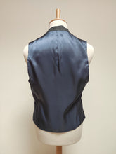 Afbeelding in Gallery-weergave laden, Suitsupply gilet de costume modèle Veneto en coton et lin 48/50
