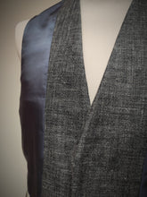 Afbeelding in Gallery-weergave laden, Suitsupply gilet de costume modèle Veneto en coton et lin 48/50
