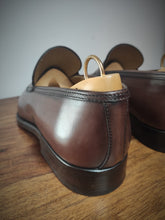 Afbeelding in Gallery-weergave laden, Stefanobi mocassins patinés en cuir lisse 9 UK/43 FR
