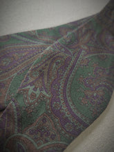 Carica l&#39;immagine nel visualizzatore di Gallery, Noeud papillon vert foncé vintage à motif paisley Made in France

