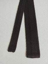Afbeelding in Gallery-weergave laden, Cravate marron vintage en tricot de soie
