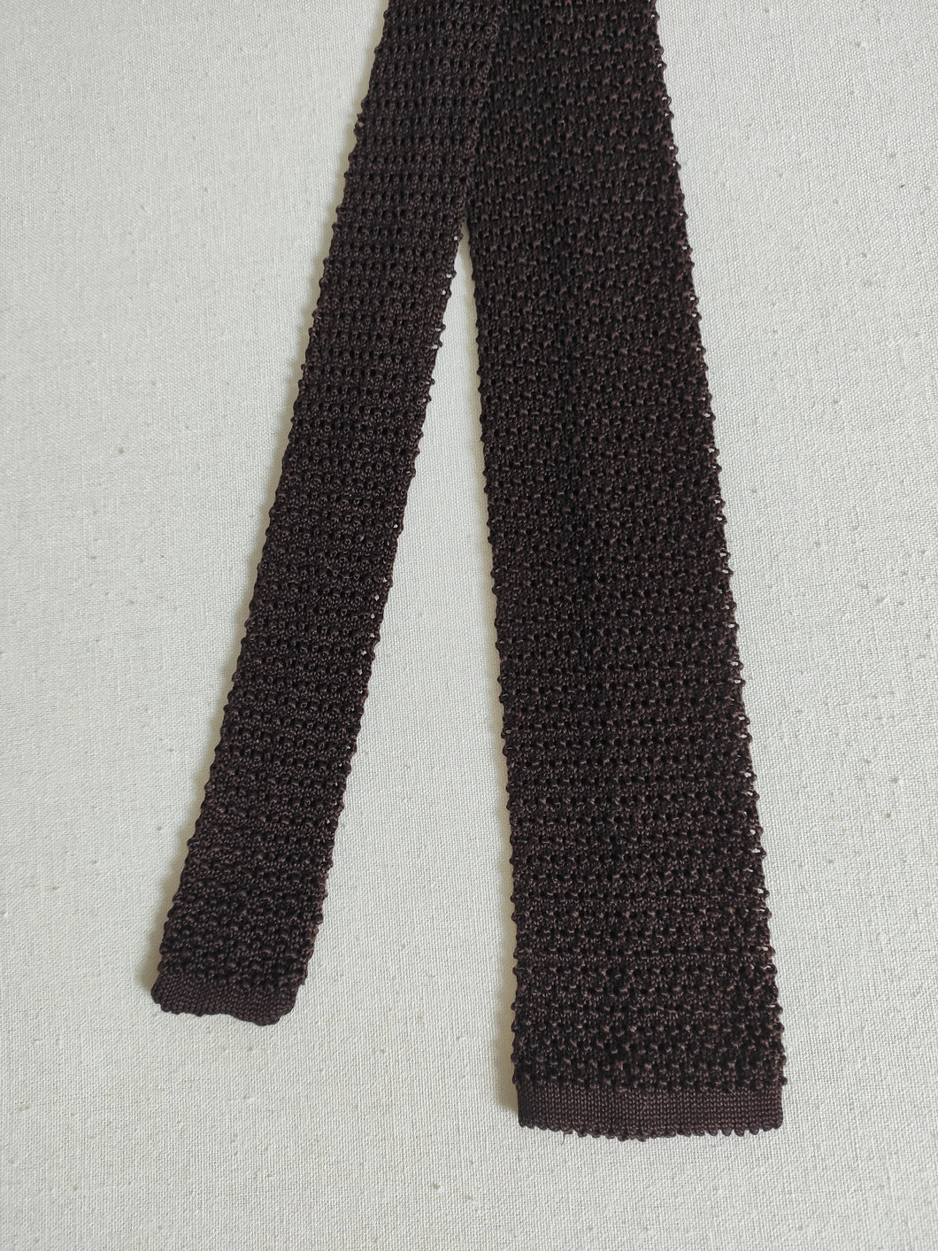 Cravate marron vintage en tricot de soie