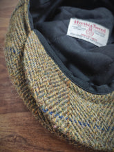 Afbeelding in Gallery-weergave laden, Harris Tweed casquette plate en pure laine à carreaux XL
