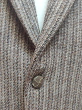 Afbeelding in Gallery-weergave laden, Harris Tweed blazer vintage en pure laine vierge Made in Italy taille M
