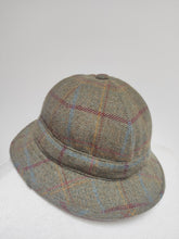 Charger l&#39;image dans la galerie, Scott &amp; Co Hatters X Old England chapeau tweed ghillie à carreaux 100% laine 55
