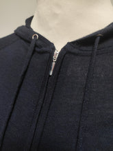 Charger l&#39;image dans la galerie, Suitsupply sweat à capuche zippé en laine merinos bleu marine S/M
