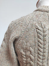 Afbeelding in Gallery-weergave laden, Barbour pull à maille torsadée en laine donegal S
