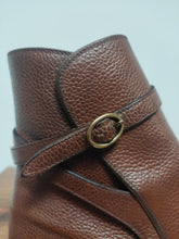 Afbeelding in Gallery-weergave laden, Tanino Crisci bottines Jodhpur en cuir grainé marron 36,5 FR Made in Italy
