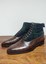 Carica l&#39;immagine nel visualizzatore di Gallery, Septième Largeur bottines tartan Balmoral en cuir de veau marron patiné 7,5 UK/41,5 FR
