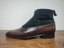 Carica l&#39;immagine nel visualizzatore di Gallery, Septième Largeur bottines tartan Balmoral en cuir de veau marron patiné 7,5 UK/41,5 FR
