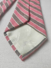 Afbeelding in Gallery-weergave laden, Façonnable cravate club beige et rose en cachemire et soie Made in Italy
