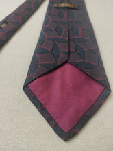 Carica l&#39;immagine nel visualizzatore di Gallery, Charvet cravate marine texturée en soie Made in France
