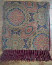 Charger l&#39;image dans la galerie, Etro Milano écharpe double face vintage paisley en cachemire et soie Made in Italy
