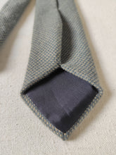 Afbeelding in Gallery-weergave laden, Stuart Turner &amp; Co cravate vintage en pure laine
