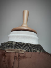 Carica l&#39;immagine nel visualizzatore di Gallery, Austin Reed of Regent Street blazer  vintage à chevrons en pure laine vierge 42
