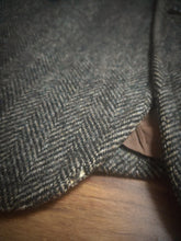 Carica l&#39;immagine nel visualizzatore di Gallery, Austin Reed of Regent Street blazer  vintage à chevrons en pure laine vierge 42

