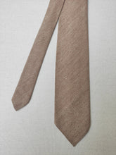 Afbeelding in Gallery-weergave laden, Paolo Da Ponte cravate beige texturée en soie Made in Italy
