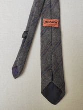 Carica l&#39;immagine nel visualizzatore di Gallery, Missoni cravate cravate club en laine et mohair Made in Italy
