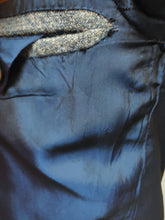 Afbeelding in Gallery-weergave laden, Blazer vintage en tweed bleu gris en pure laine vierge Harris Tweed 46
