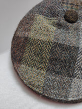 Afbeelding in Gallery-weergave laden, Harris Tweed X Broswell casquette plate tweed patch en pure laine 56
