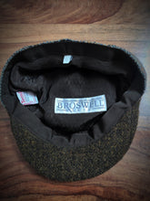 Carica l&#39;immagine nel visualizzatore di Gallery, Harris Tweed X Broswell casquette plate tweed patch en pure laine 56
