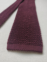 Afbeelding in Gallery-weergave laden, Battistoni cravate bordeaux vintage en tricot de soie Made in Italy
