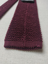 Afbeelding in Gallery-weergave laden, Battistoni cravate bordeaux vintage en tricot de soie Made in Italy
