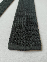 Carica l&#39;immagine nel visualizzatore di Gallery, Cravate vintage verte en maille 100% soie Made in Italy
