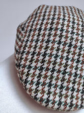 Carica l&#39;immagine nel visualizzatore di Gallery, Dunn &amp; Co X Harris Tweed casquette plate en laine 57
