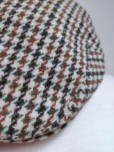 Carica l&#39;immagine nel visualizzatore di Gallery, Dunn &amp; Co X Harris Tweed casquette plate en laine 57
