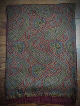 Charger l&#39;image dans la galerie, Ballantyne écharpe double face vintage paisley en laine et soie
