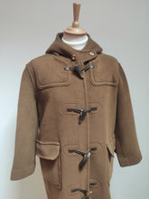 Afbeelding in Gallery-weergave laden, Old England Paris manteau duffle-coat femme marron noisette 42 FR / 14 UK
