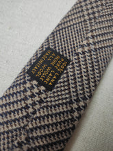 Charger l&#39;image dans la galerie, Cravate vintage Prince de Galles en laine Made in Italy

