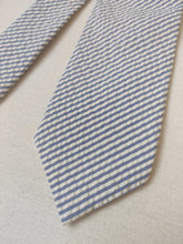 Carica l&#39;immagine nel visualizzatore di Gallery, Old England Paris cravate en coton seersucker Made in England
