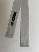 Carica l&#39;immagine nel visualizzatore di Gallery, Corneliani cravate beige à bout carré 100% coton Made in Italy
