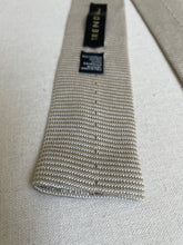 Carica l&#39;immagine nel visualizzatore di Gallery, Corneliani cravate beige à bout carré 100% coton Made in Italy
